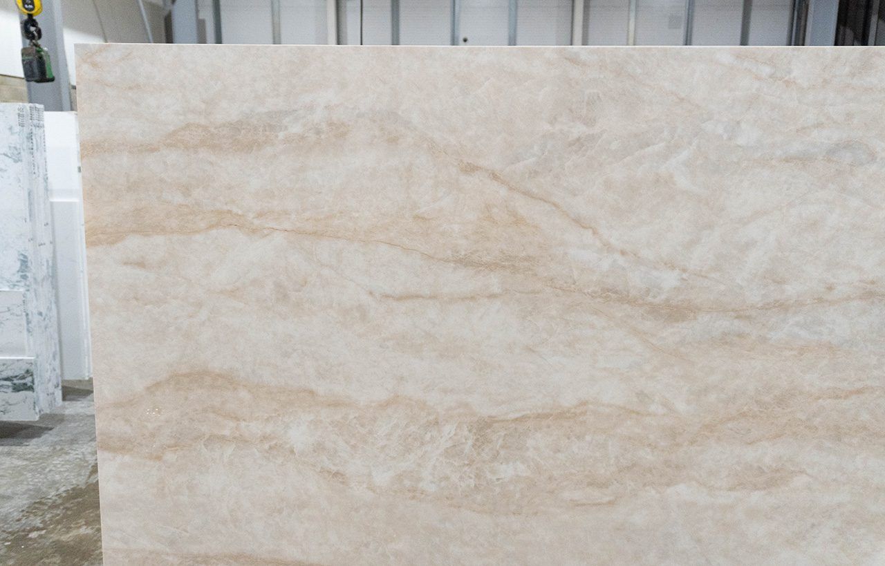 Perla Venata Porcelain slab sample showing soft beige veining and natural stone effect