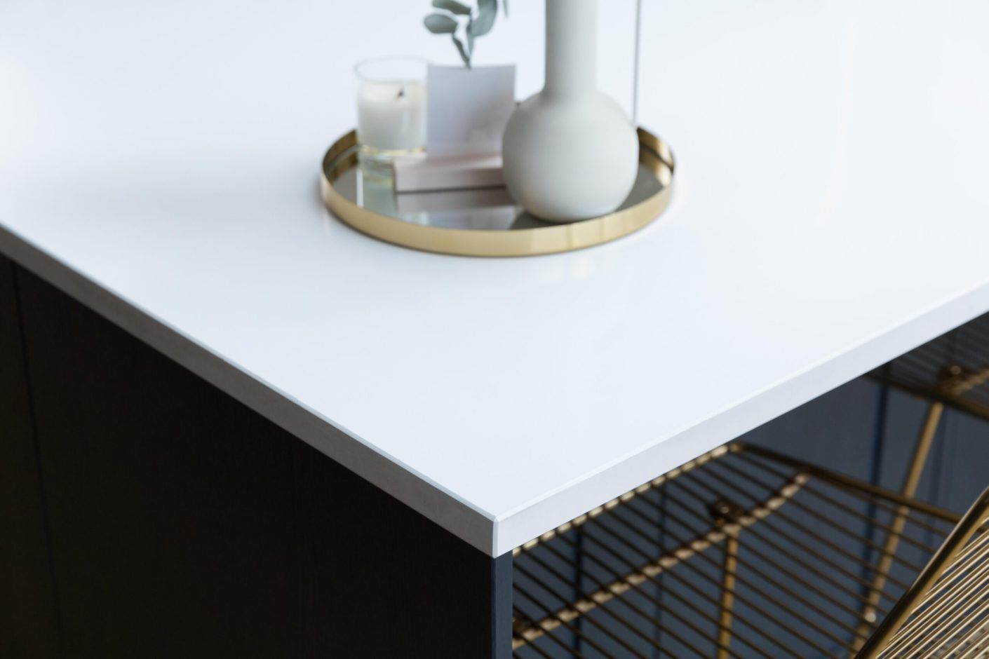 Blanco Zeus Quartz worktop corner close-up showing clean edge detail on a bright white surface